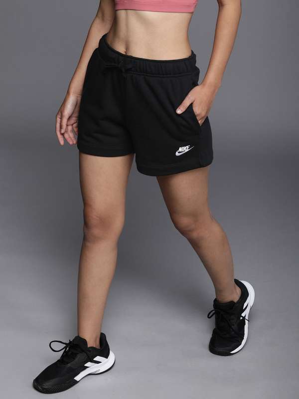 Minder dan Bestuurbaar munt Women Nike Shorts - Buy Women Nike Shorts online in India