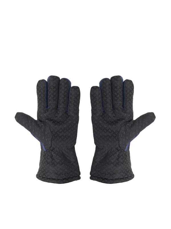 Nike riding gloves store