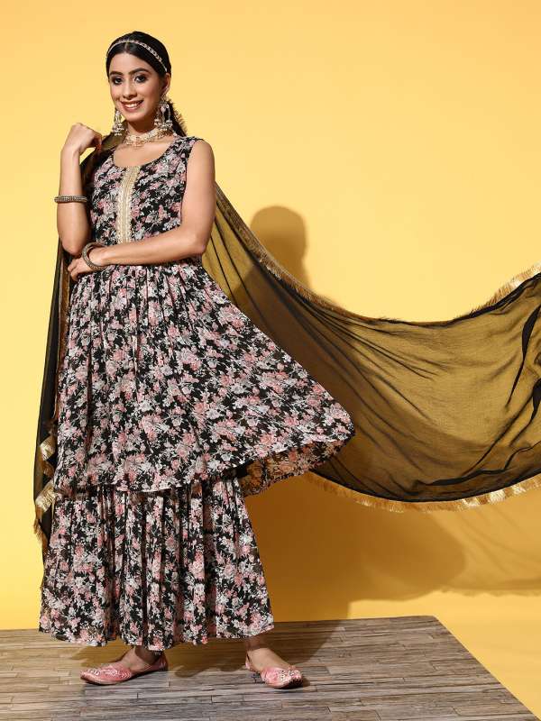 Varanga Black Printed Kurtas Set Buy Varanga Black Printed