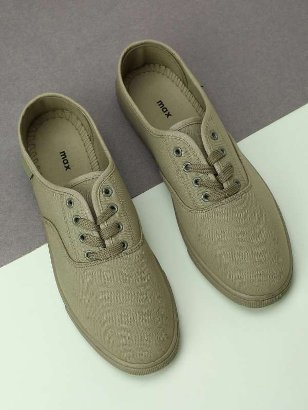 Max canvas shoes on sale