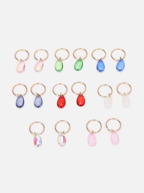 Forever 21 store hair accessories