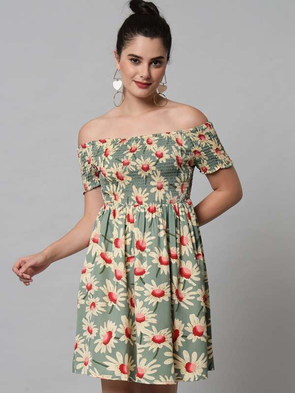 Off shoulder dress sales myntra