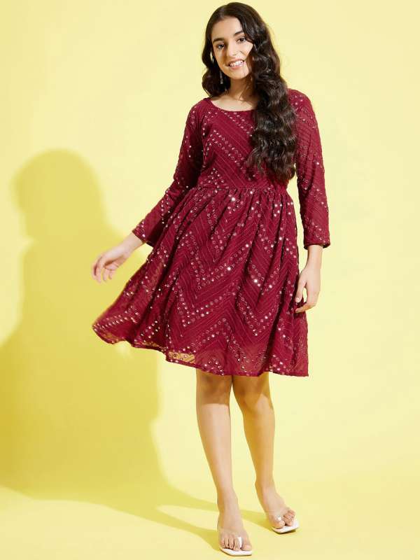 Teenage ethnic deals wear
