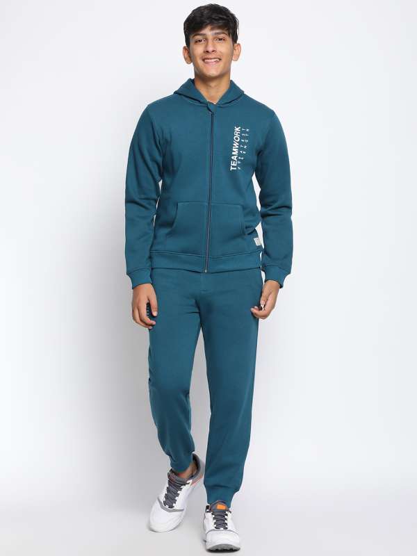 Older boys tracksuits deals