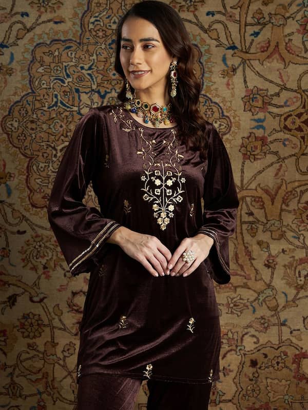 Pakistani Velvet Dress 249 – Pakistan Bridal Dresses | lupon.gov.ph