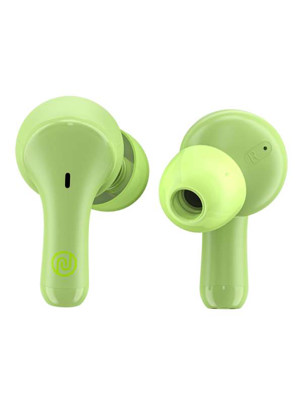 Noise earbuds 2025 myntra