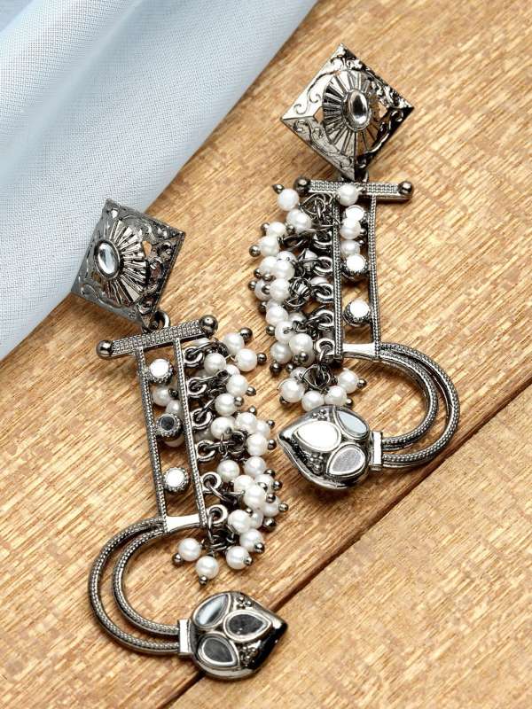 Stoles Silver Black Metal Earrig Buy Stoles Silver Black Metal