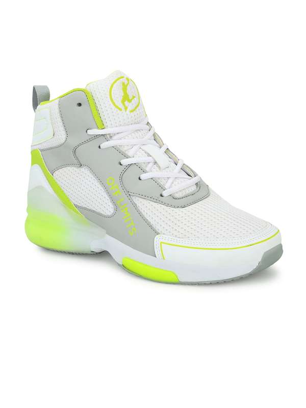 Sports Shoes - Get 60% off on Sport 