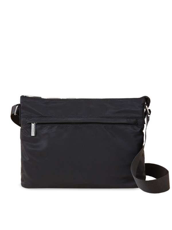 Satyapaul sling bag hotsell ammbpua7cr001a