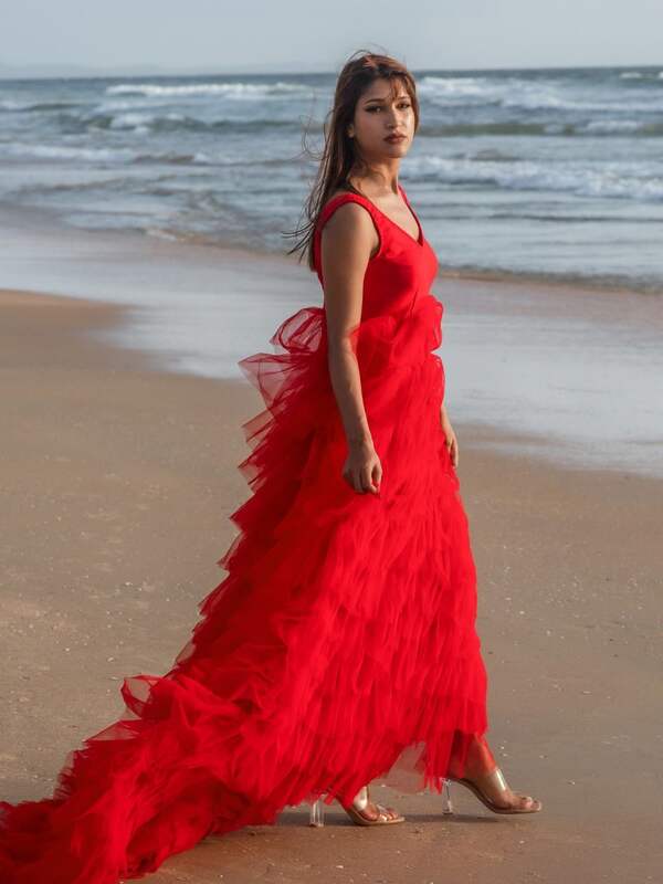 Ladies Red Net Gown