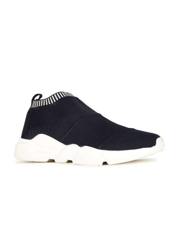 Designer sneakers 219 on sale