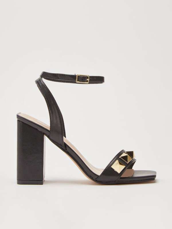 Golden Women Sandals Dorothy Perkins Urban Country Buy Golden Women Sandals Dorothy Perkins Urban Country online in India