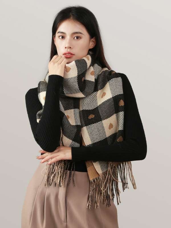 Black Scarves Buy Trendy Black Scarves Online in India Myntra
