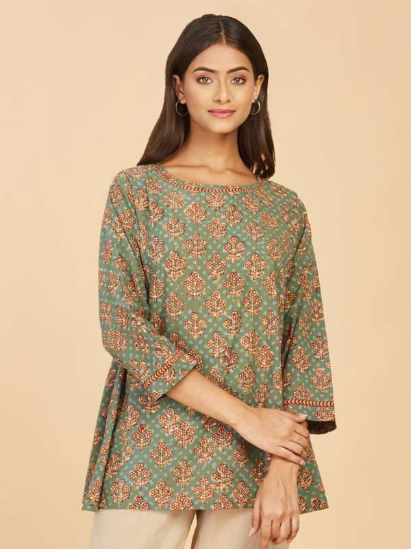 Short kurti shop fabindia