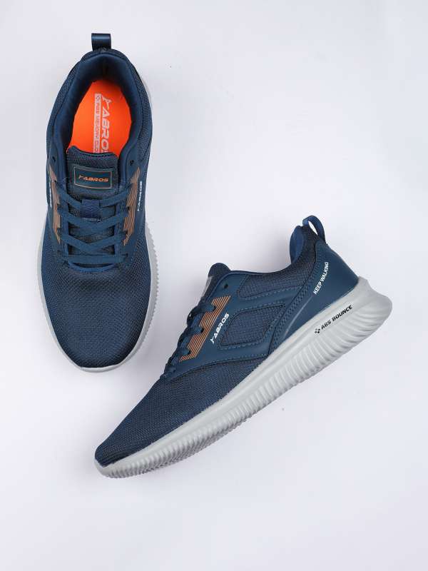 Dock and mark shoes store