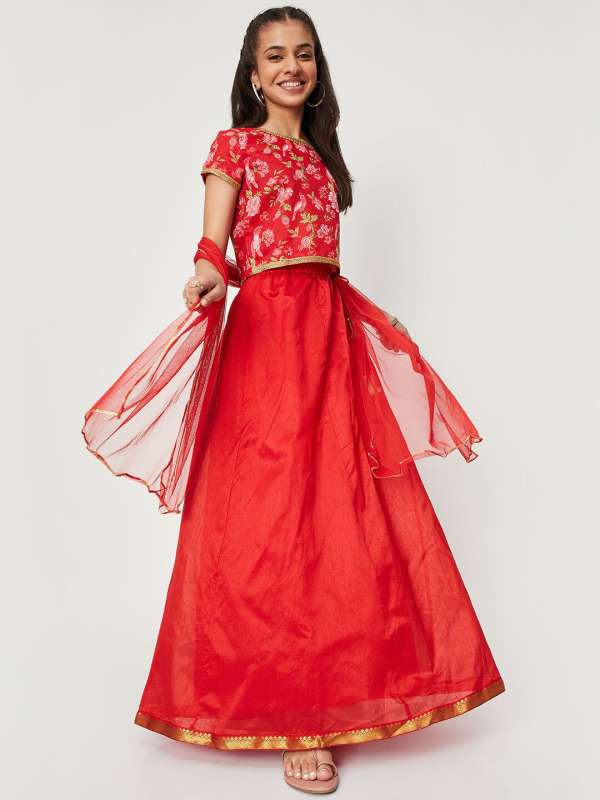 Max lehenga sale choli