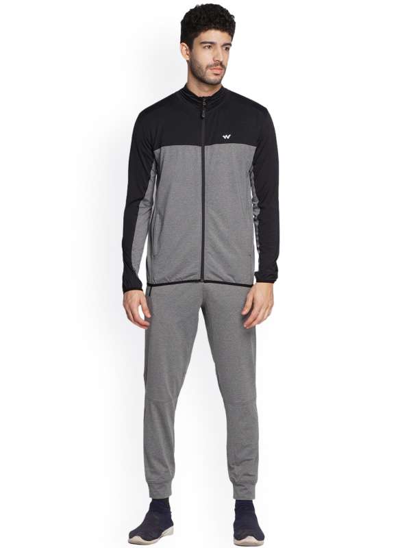 Wildcraft tracksuit shop