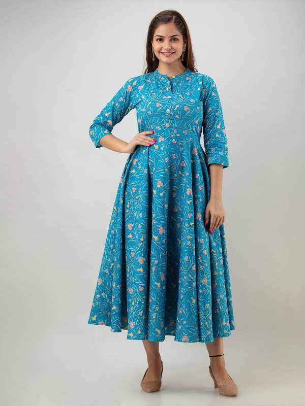 Online dress shopping in myntra online