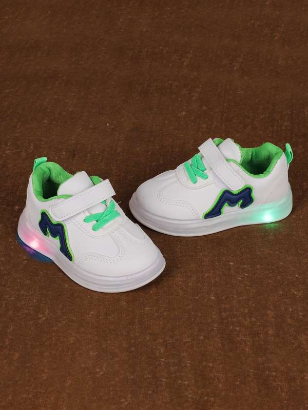 Best boy hotsell shoes 218