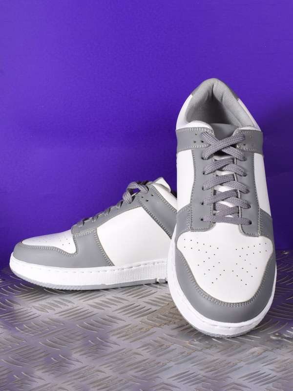 White sneakers below 500 hotsell