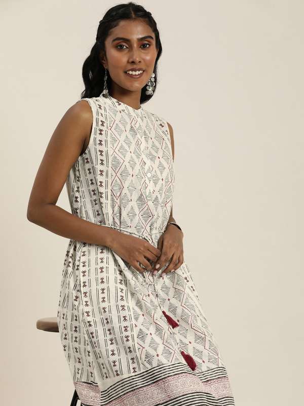 Taavi store clothing websites