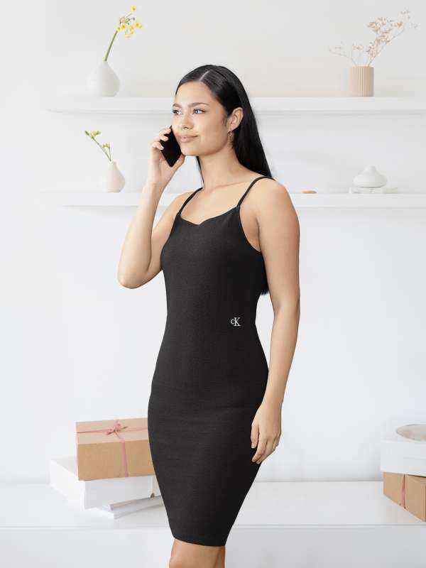 Calvin Klein Dresses (200+ products) find prices here »