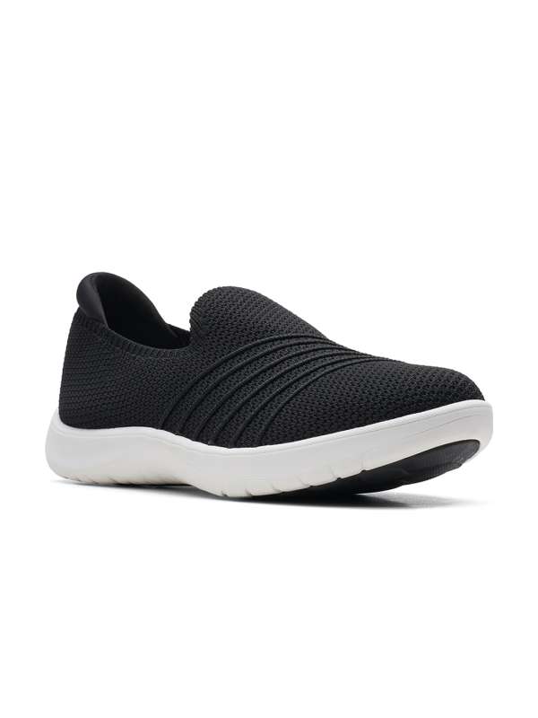 Clark shop shoes myntra