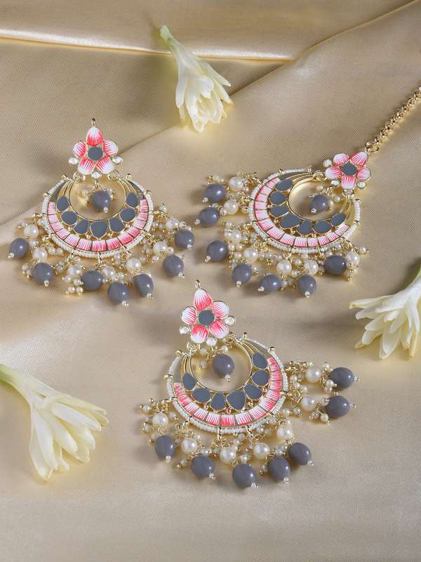 Jewellery set with maang on sale tikka