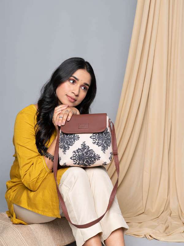 Myntra online shopping sling bags 2025