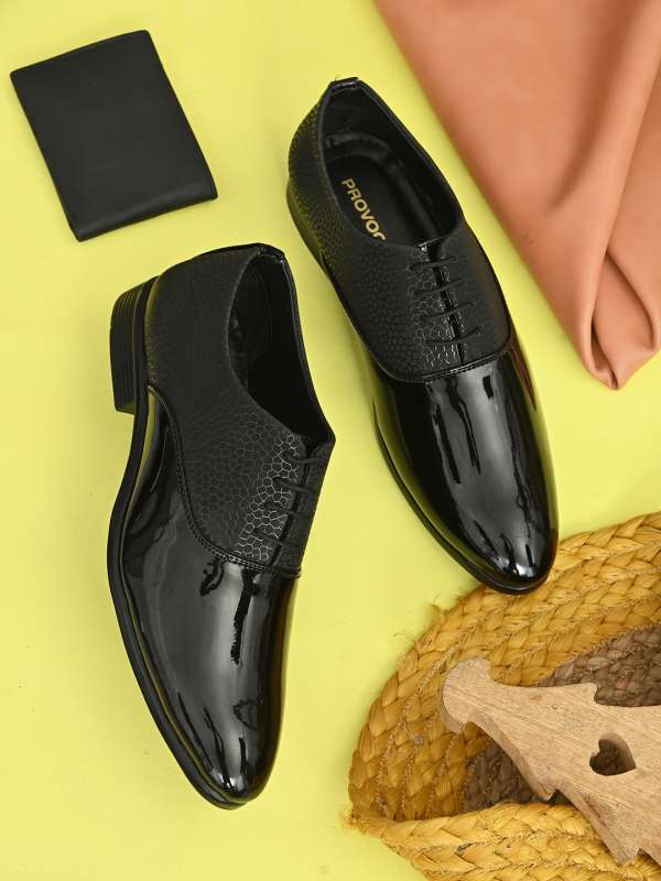 Buy Men Brown Leather Formal Shoes Online - 676932