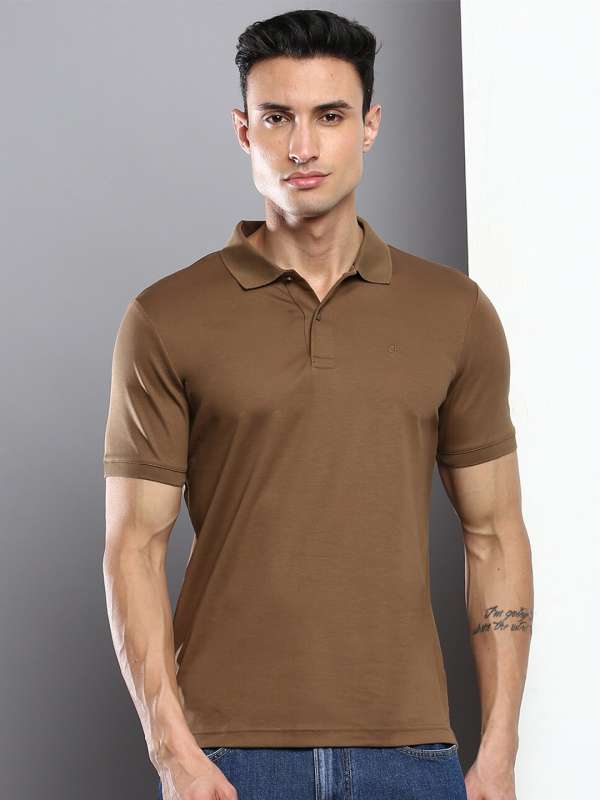 Brown top polo jeans