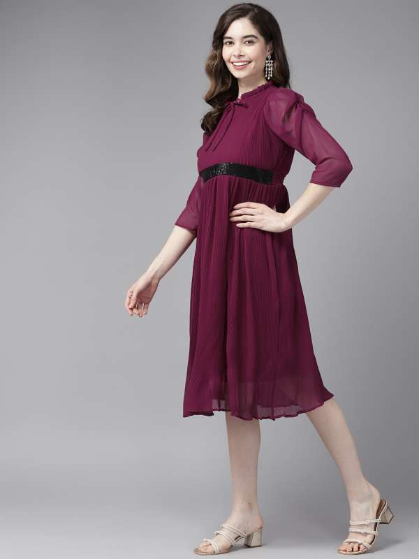 Aarika dresses top