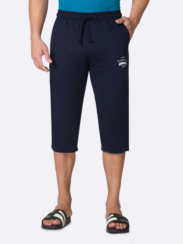 Mens capri shorts new arrivals for sale