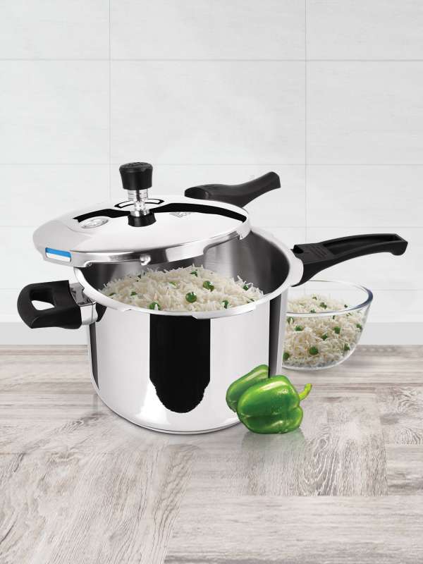 Myntra pressure sale cooker