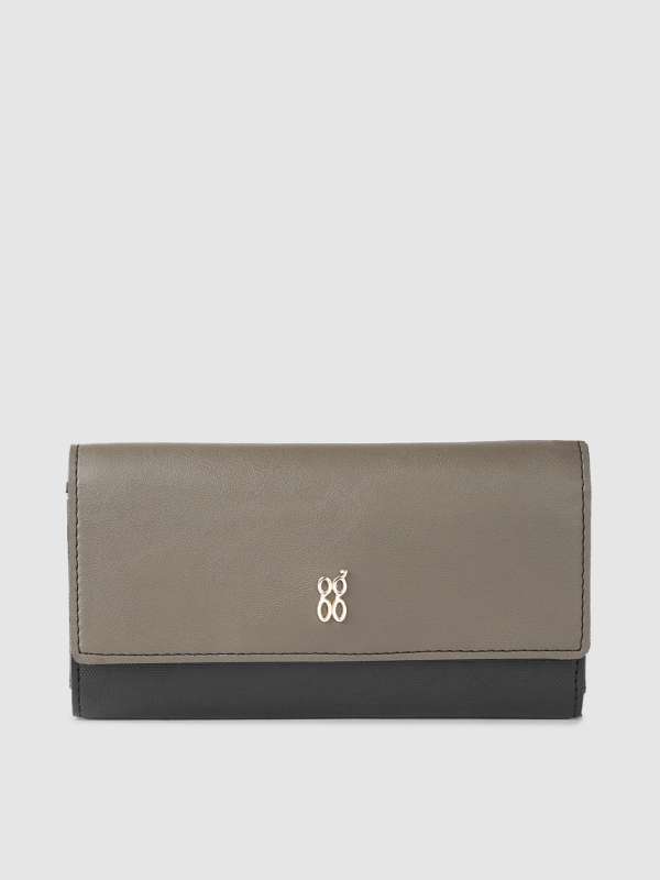 Baggit three hotsell fold wallet