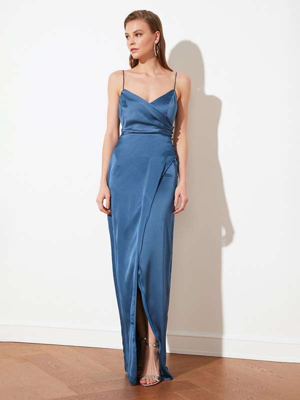 Evening gowns hotsell online myntra