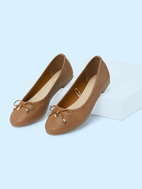 Forever new flats hotsell