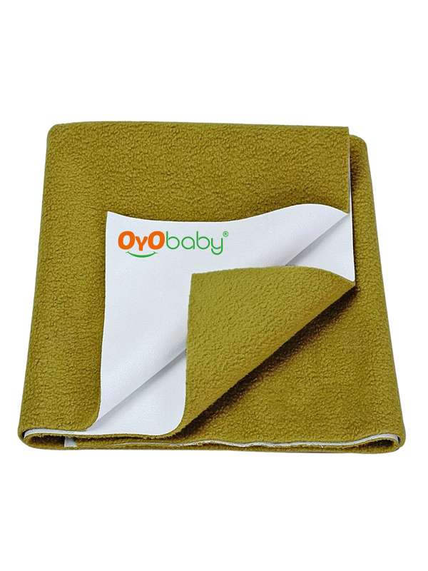 Dry sheet for hot sale new born baby