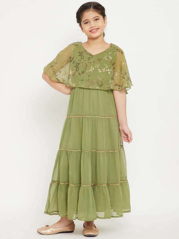 Maxi dress for teenage girl hotsell