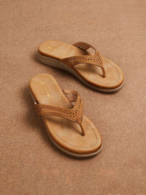 Lifestyle chappals sale