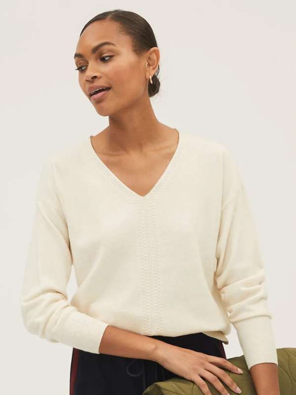 V neck cream sweater discount