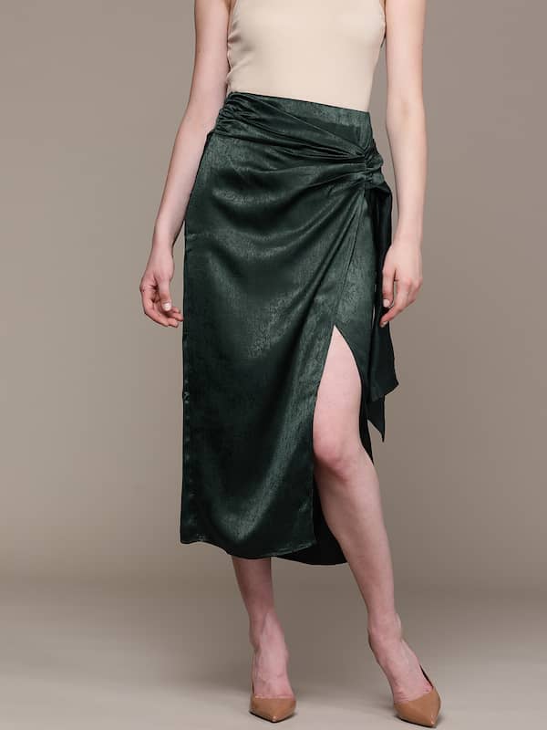 Buy Online Women Green  White Polka Dots Printed Midi Wrap Skirt at best  price  Plussin