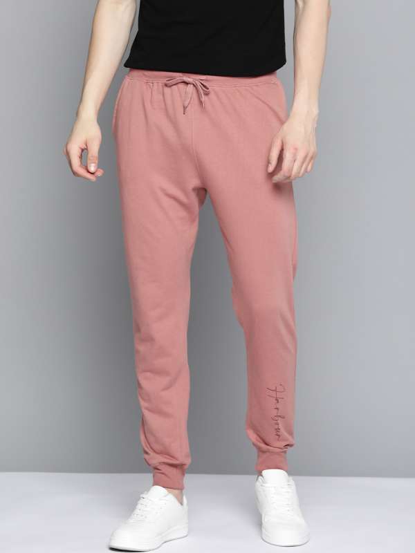 Mast and shop harbour joggers