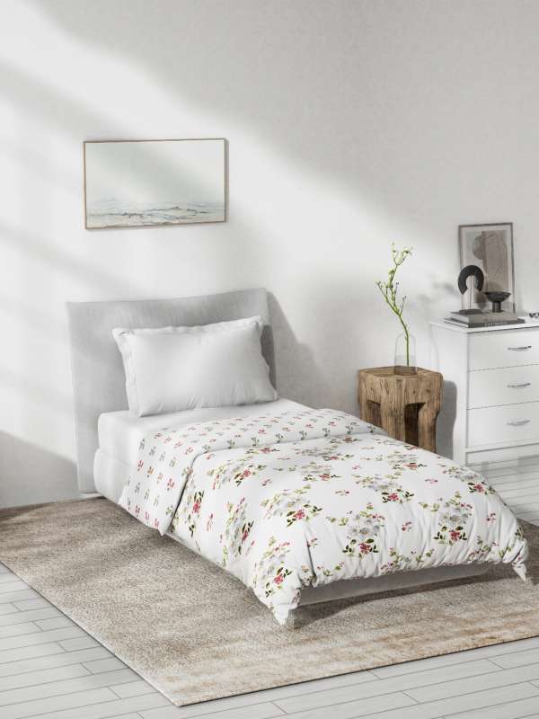 Signature Blankets Quilts And Dohars Buy Signature Blankets Quilts And Dohars online in India