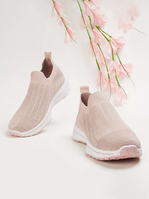 Ginger By Lifestyle Women Pink Slip On Sneakers Buy Ginger By