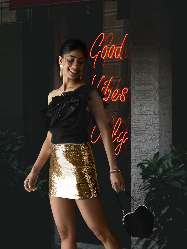 gold skirt – All Dolled Up