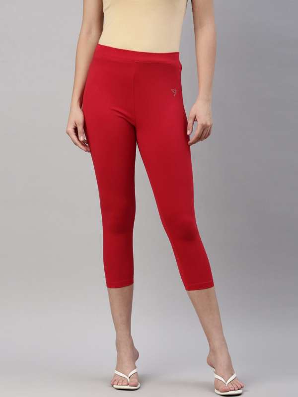 Buy SDL By Sweet Dreams Red Solid Narrow Fit Workout Capris - Capris for  Women 1836191