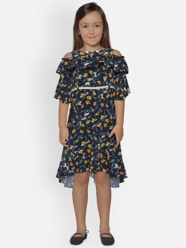 Tiny girl shop dresses online