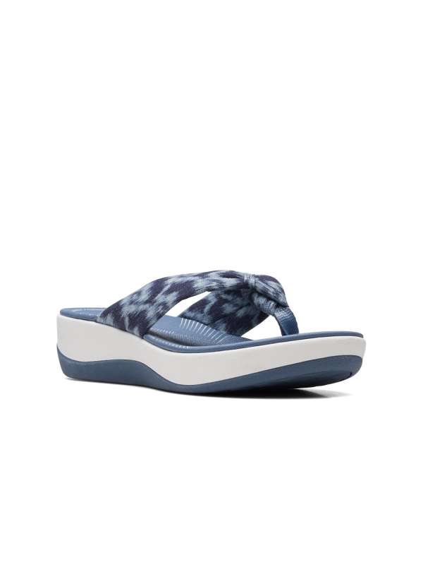 Myntra clarks store