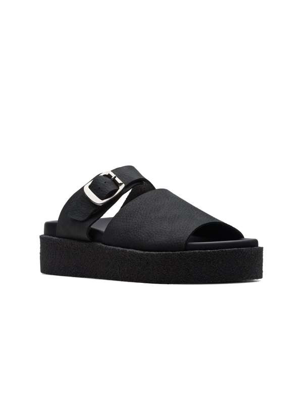 Myntra clarks top